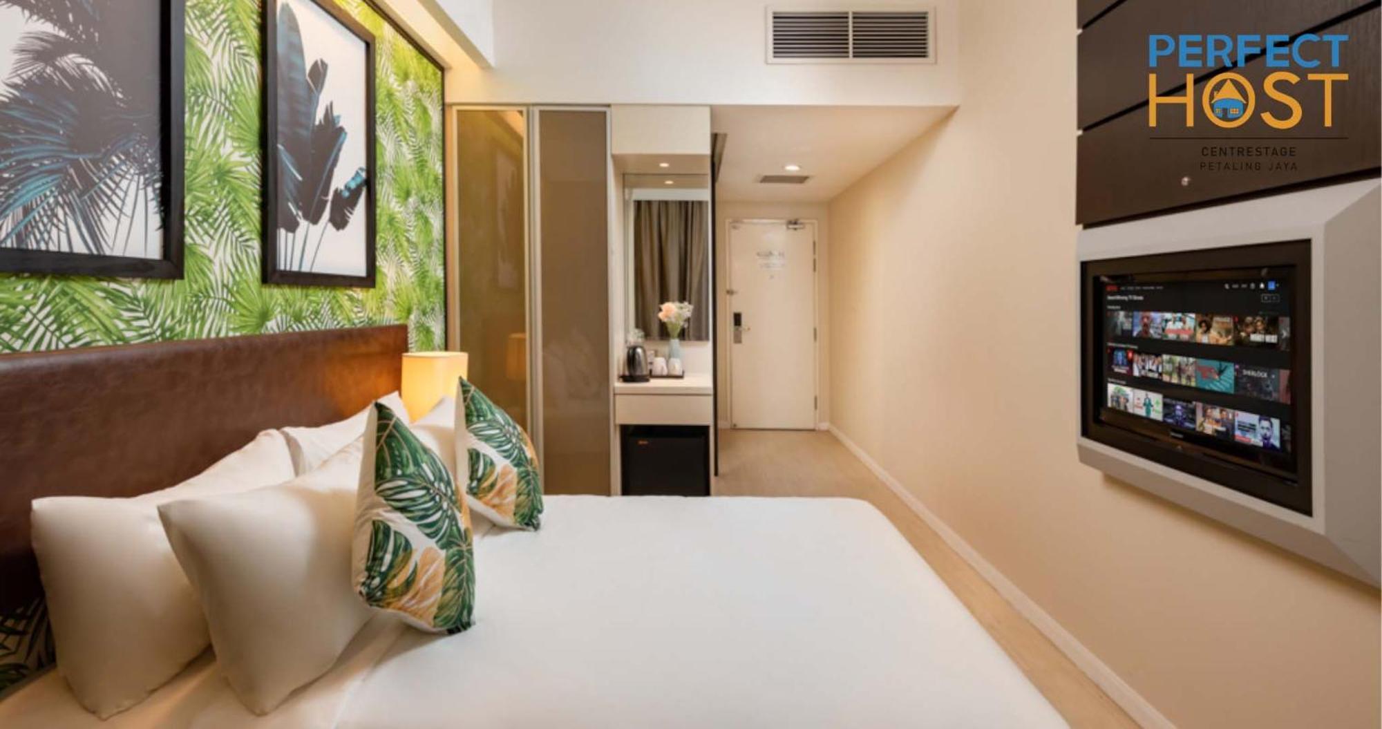 Centrestage Petaling Jaya By Perfect Host Hotel Eksteriør billede A room at the hotel